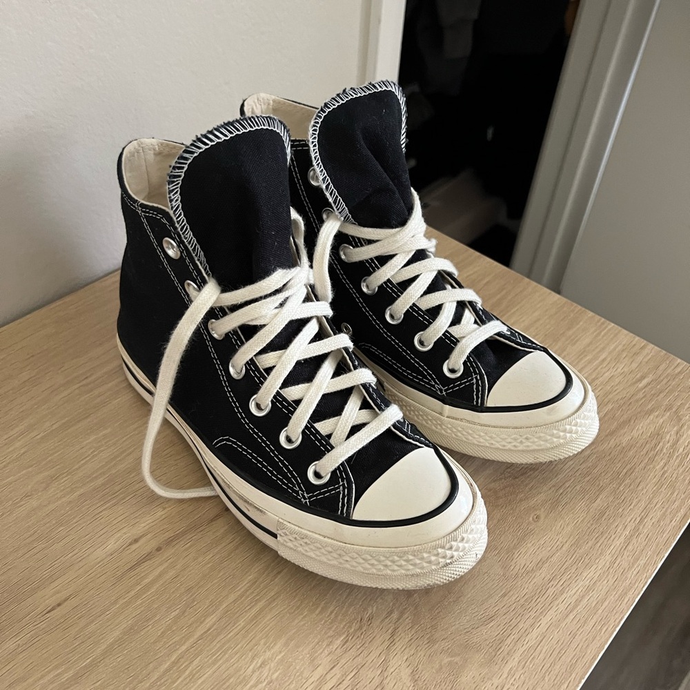CONVERSE BLACK HIGH TOP